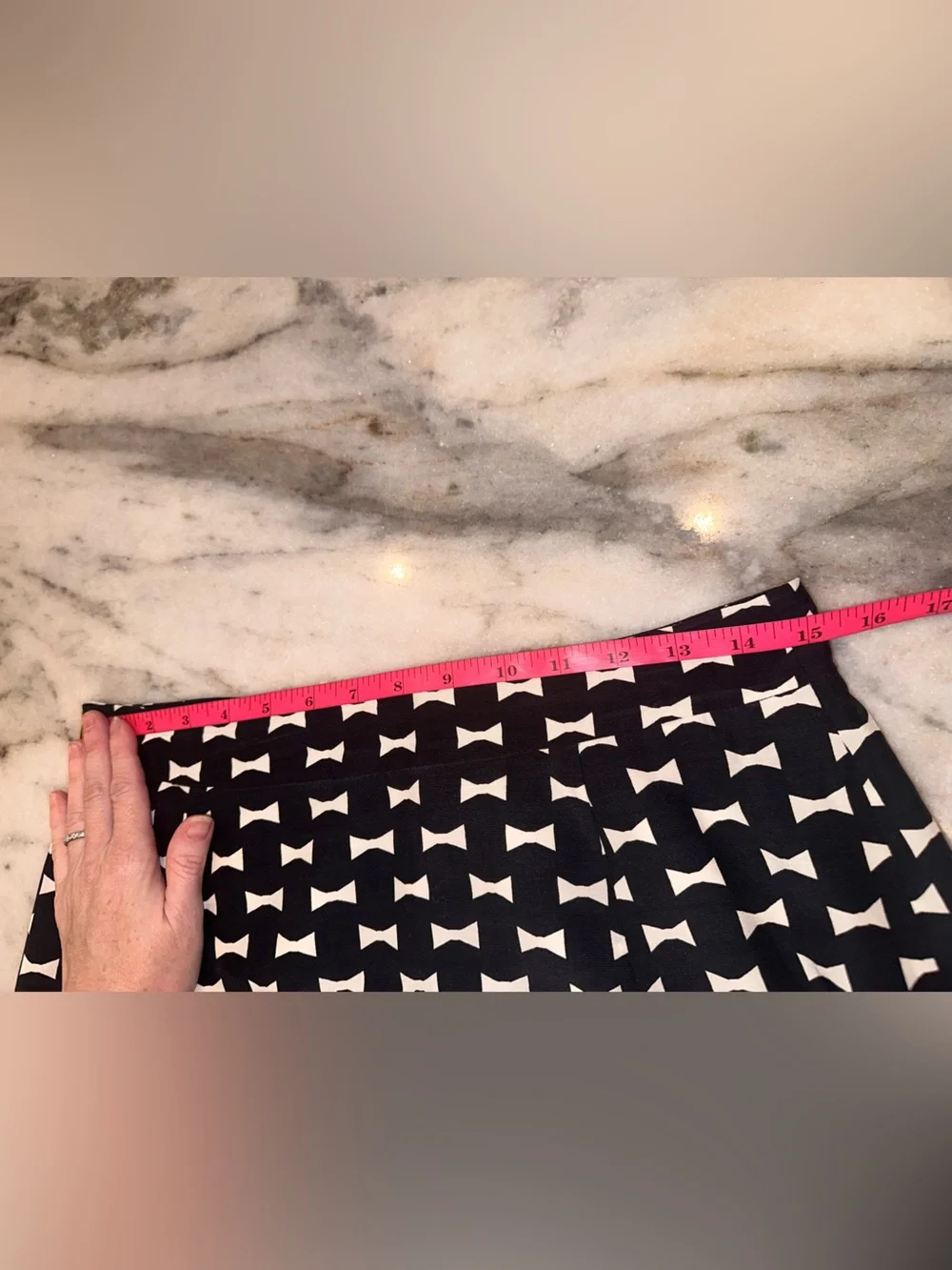 Kate Spade Silk Blend Size 8 Black and White Bow Printed A-Line Skirt
